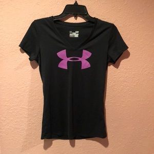 SOLD!! Under armour v neck workout t-shirt